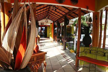 Hotel Villa Flores 瓜亚比托斯 外观 照片