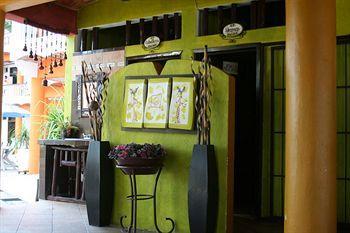 Hotel Villa Flores 瓜亚比托斯 外观 照片
